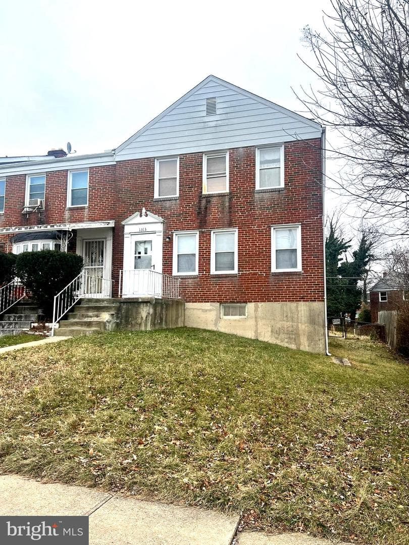 1313 Taylor Avenue photo 1