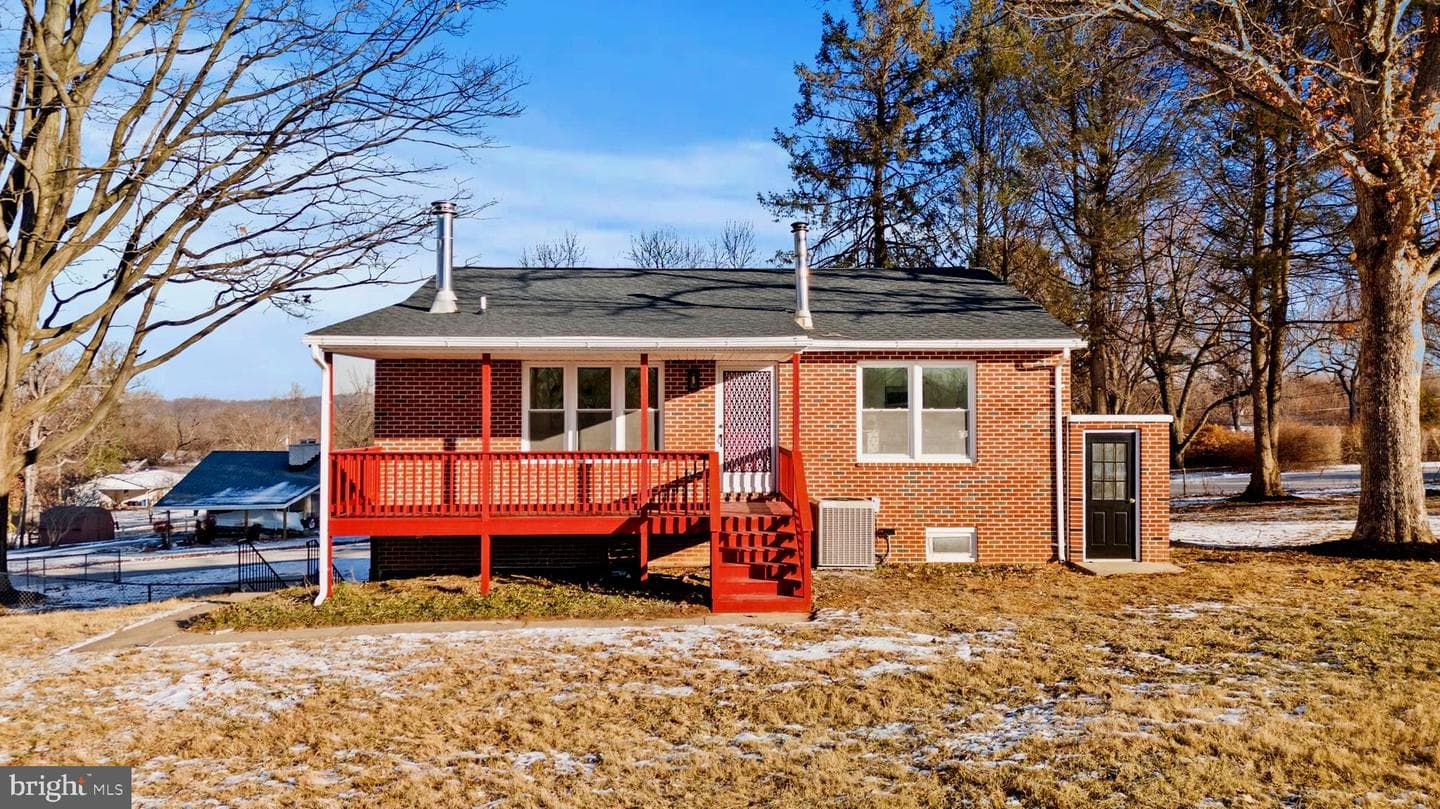 103 Gibbons Boulevard