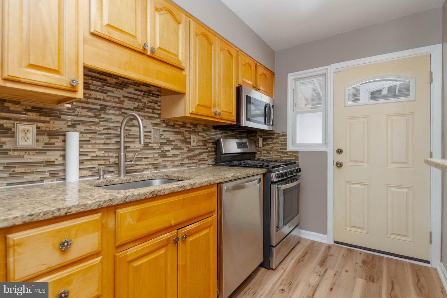 5413 Channing Road photo 1