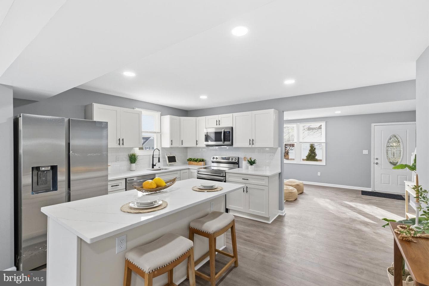 3145 Yorkway photo 1