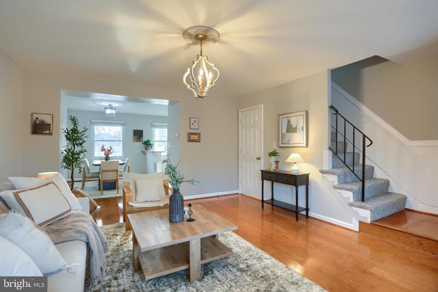 762 Seawall photo 1