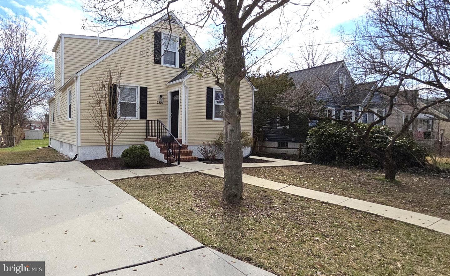 2329 Foster Avenue photo 1