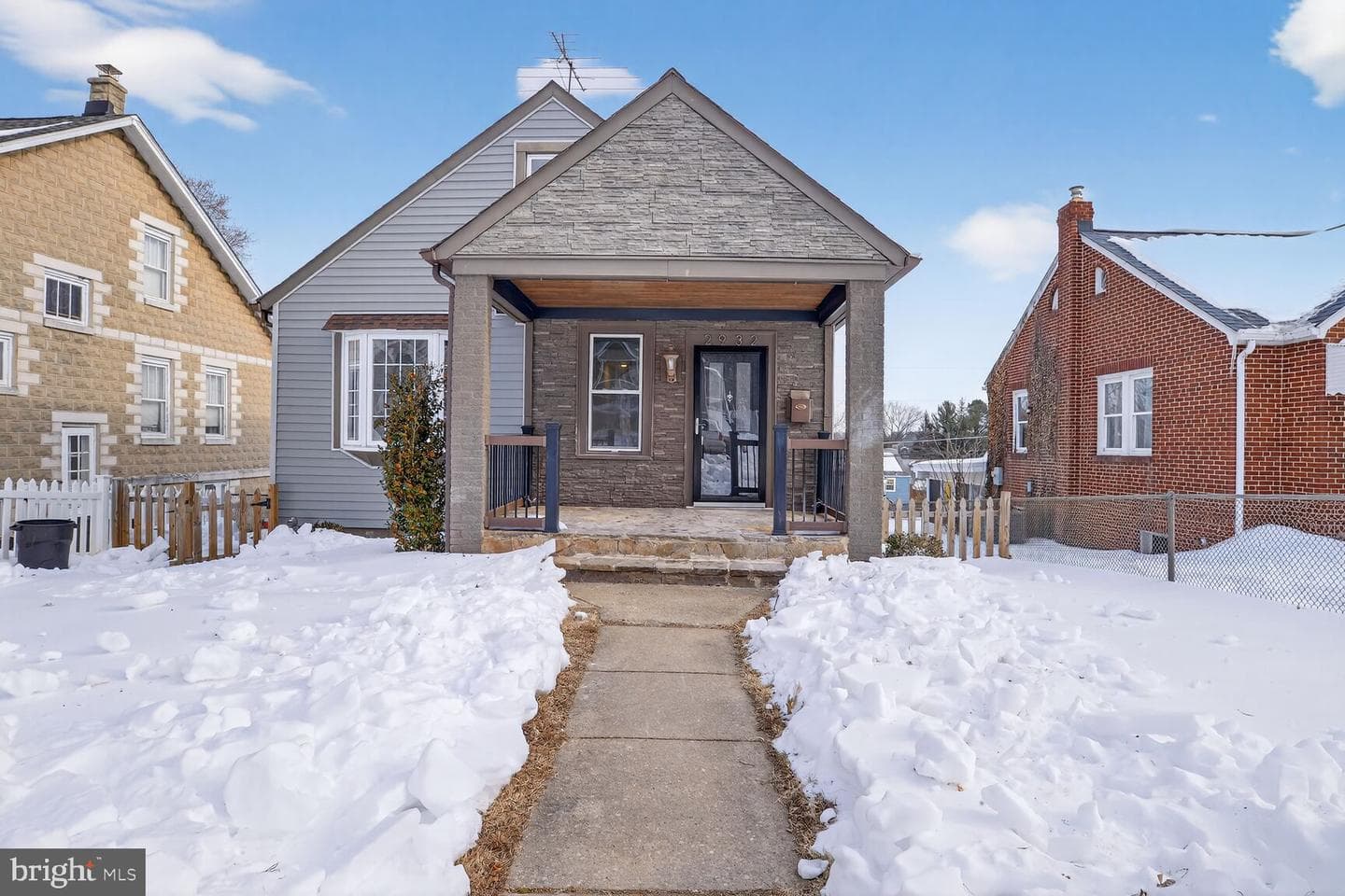 2932 Manns Avenue photo 1