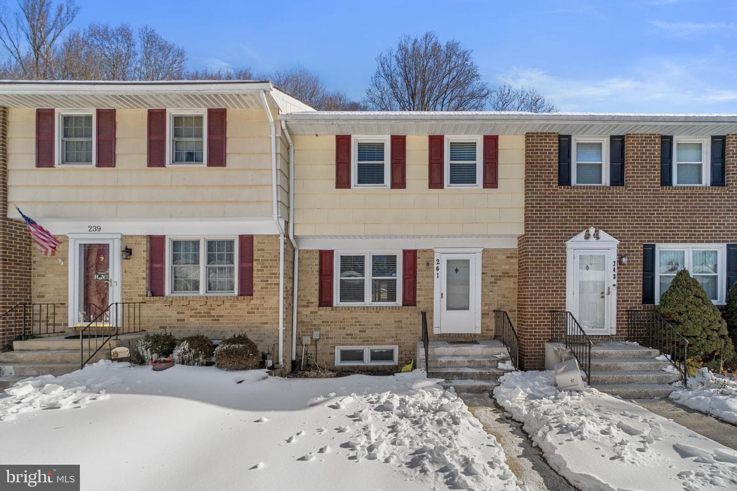 241 Cedarmere Circle photo 1