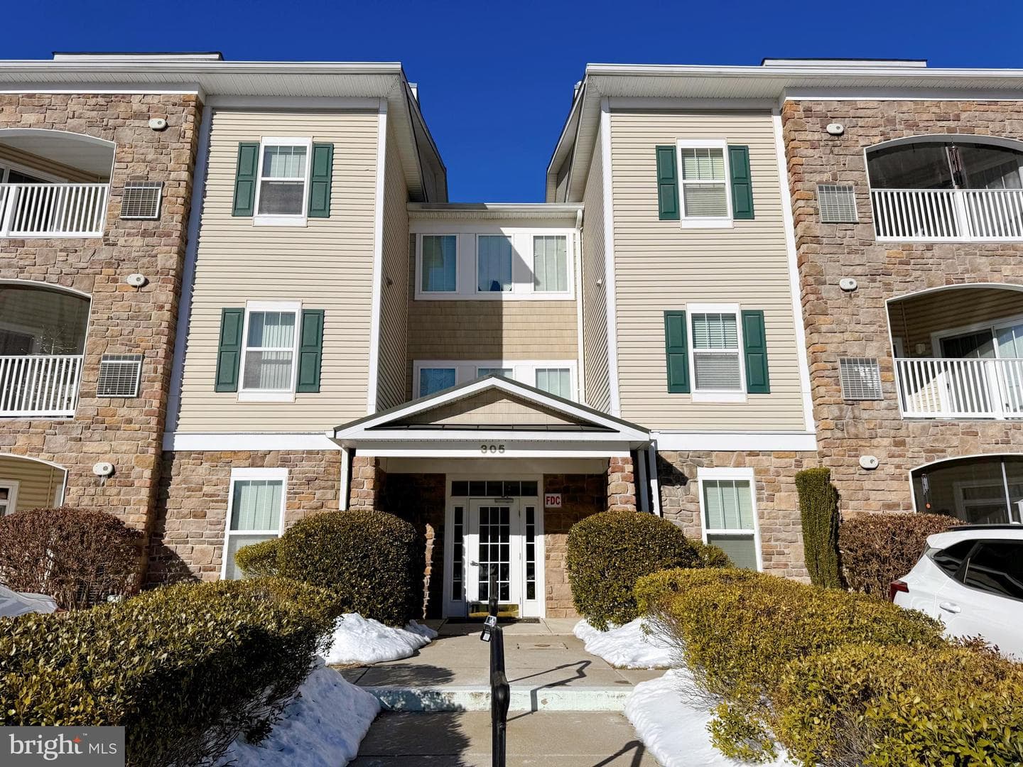 305 Wyndham Circle #305 G photo 1
