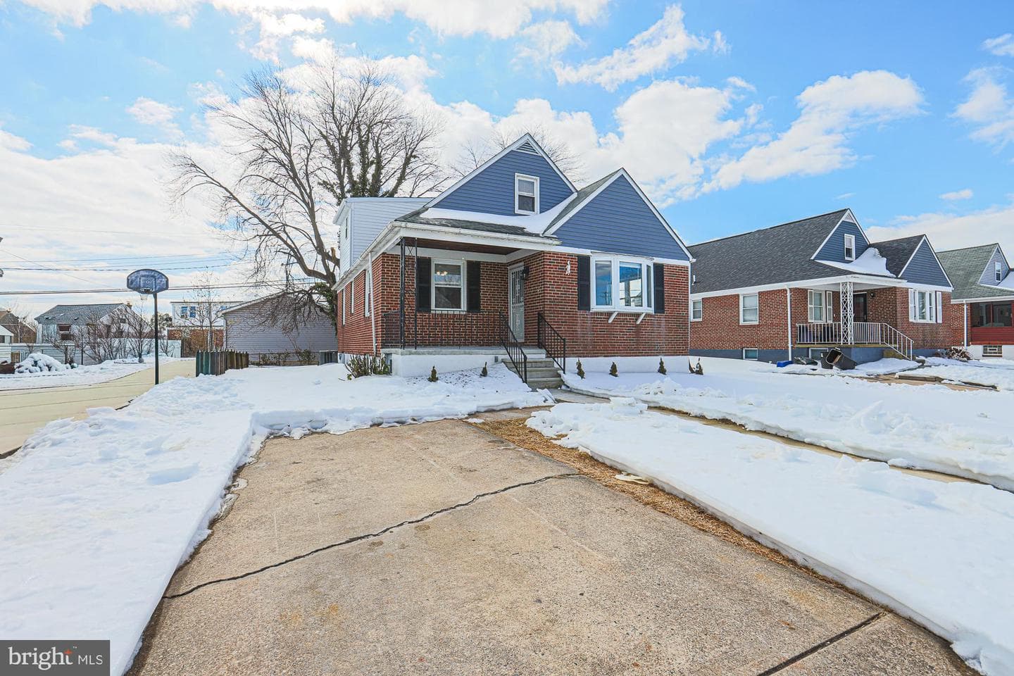 6515 Hazelwood Court photo 1
