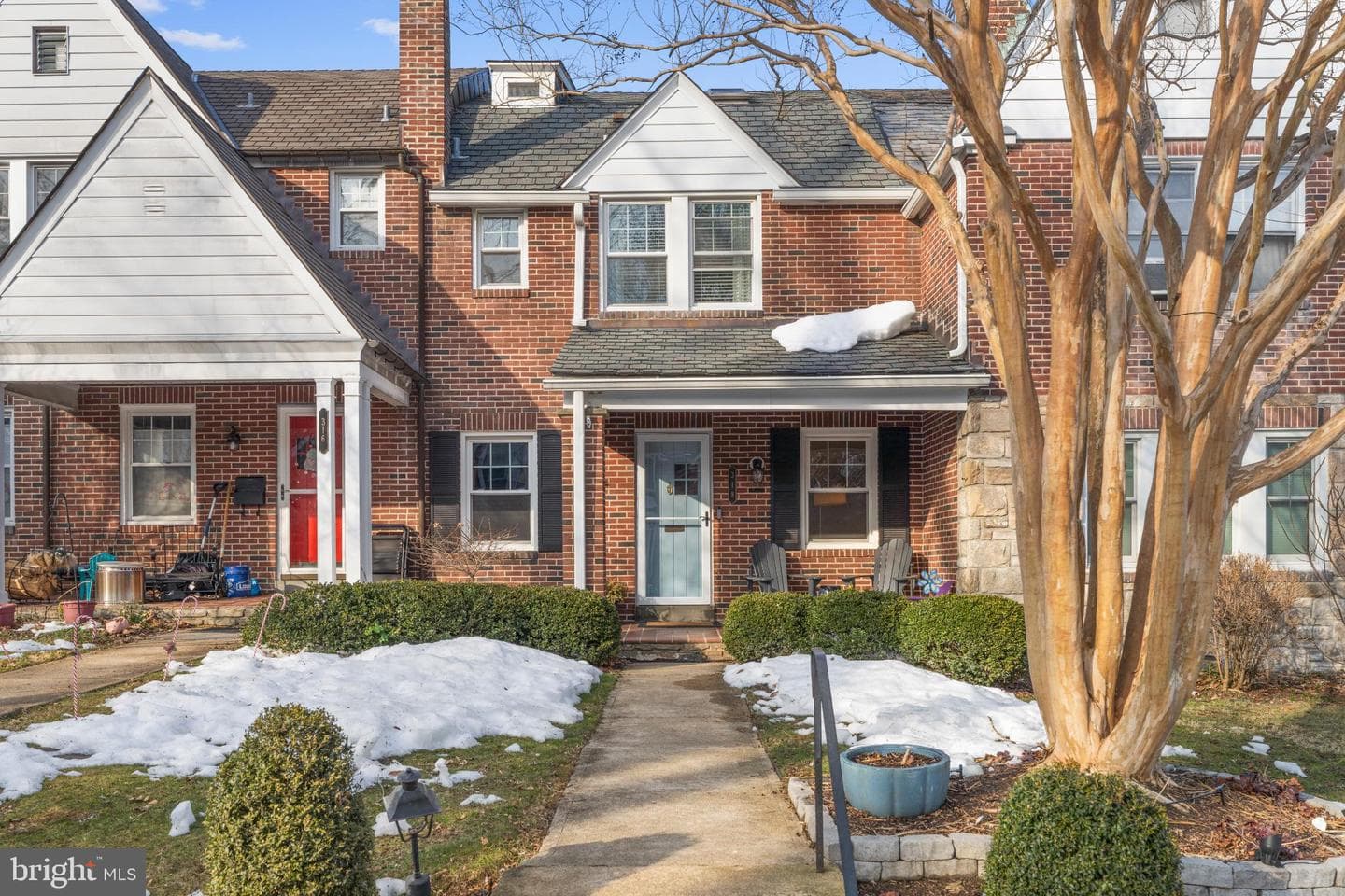318 Hopkins Road photo 1