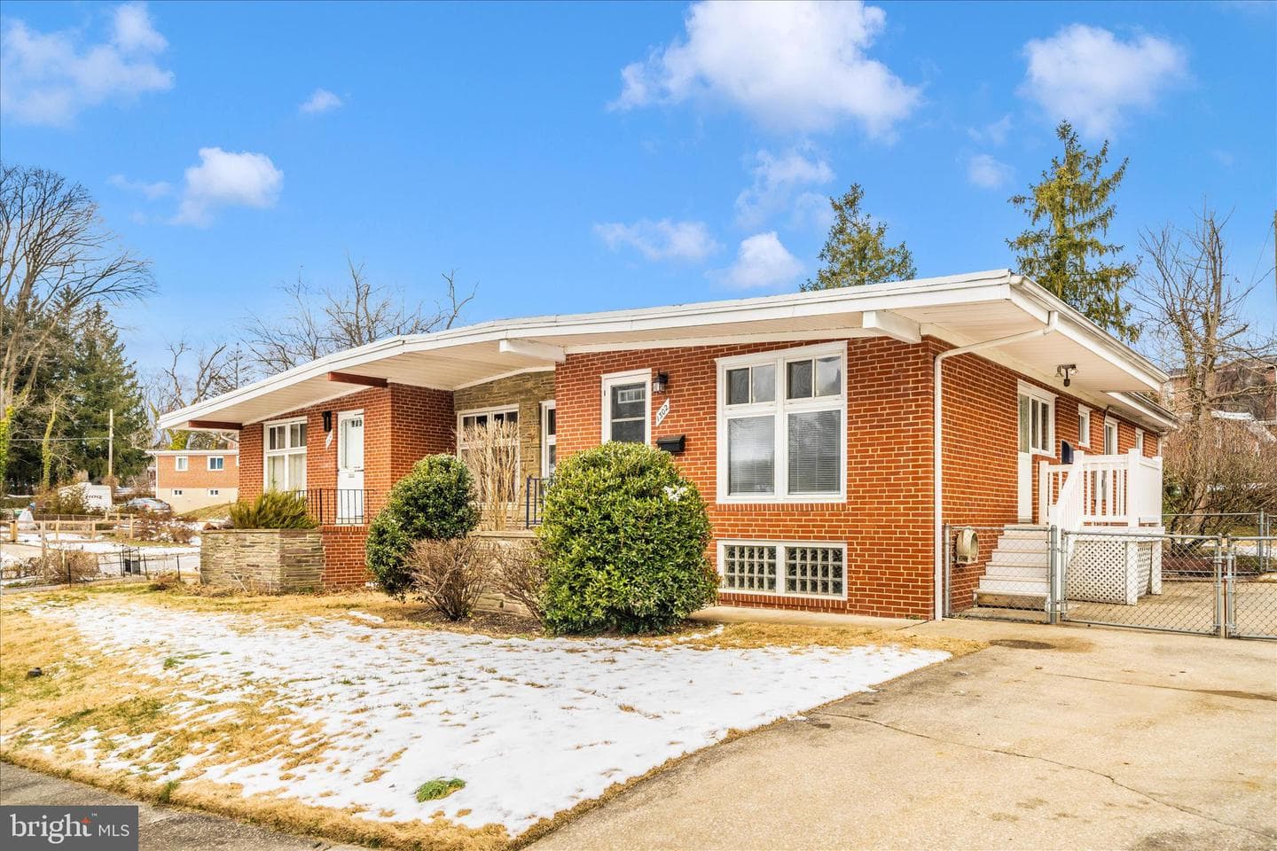 1302 Glenmont Road photo 1