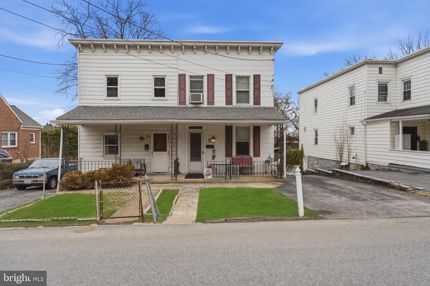5 Wade Avenue photo 1