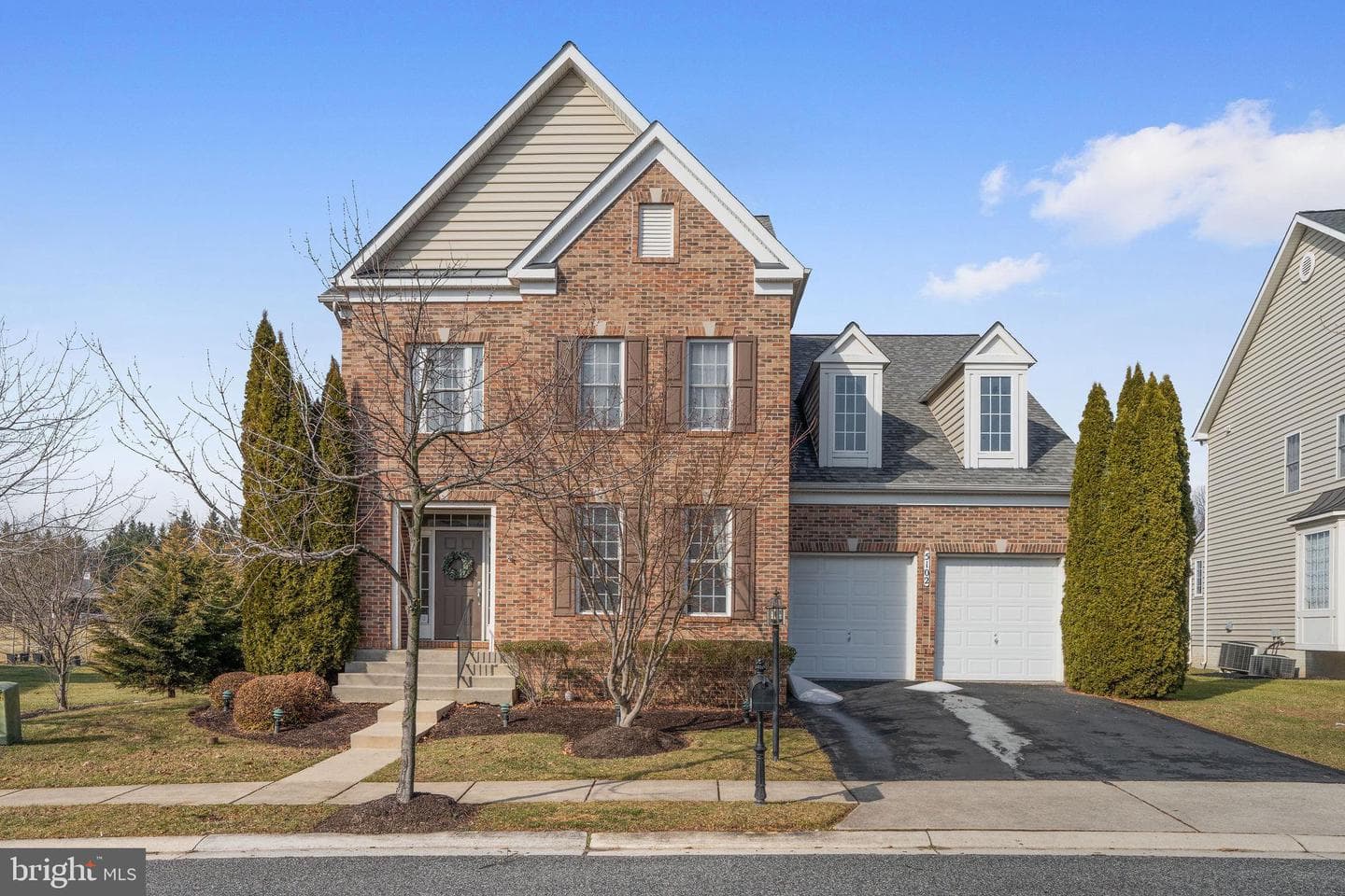 5102 Hugunin Way photo 1