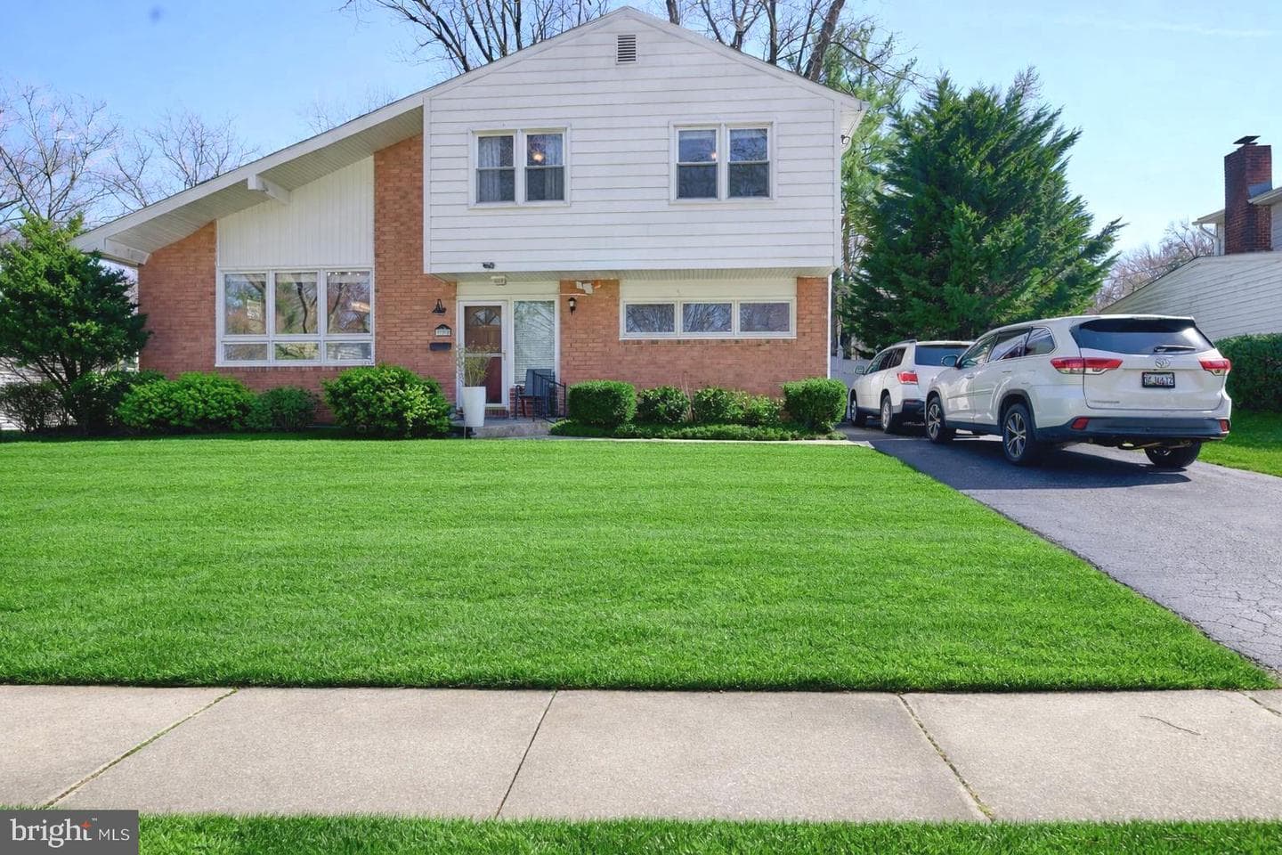 939 Beaverbank Circle
