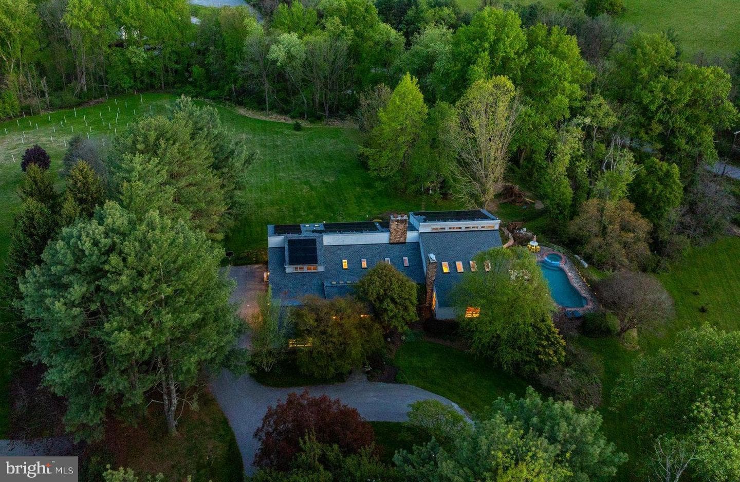 3 Brook Farm Court