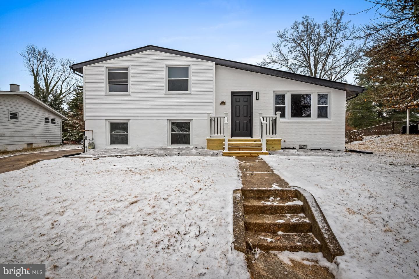 8407 Billson Road photo 1