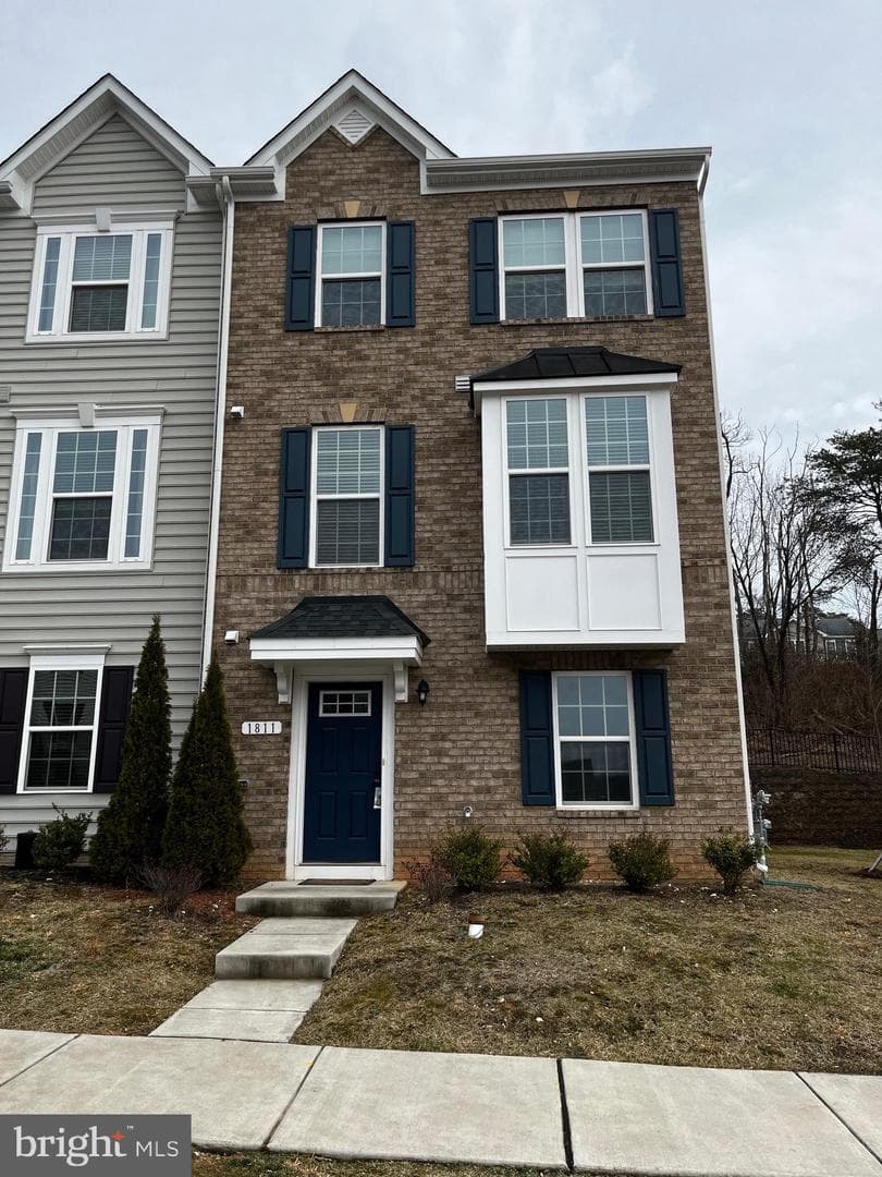 1811 Wind Gate Road photo 1