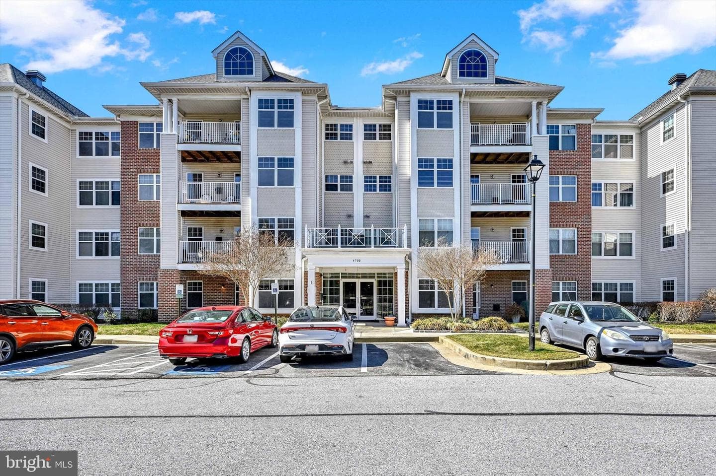 4500 Chaucer Way #403