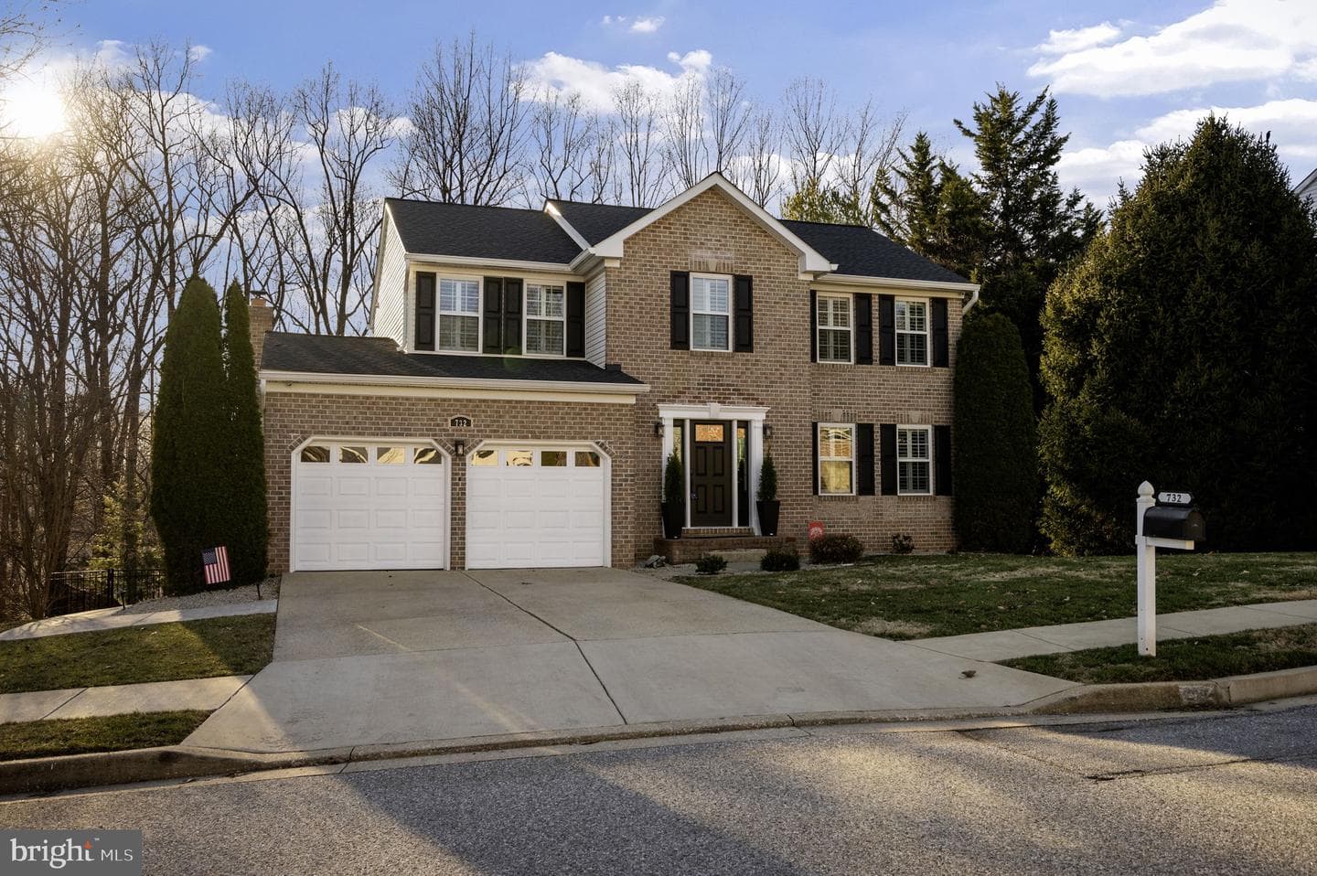 732 White Oaks Avenue photo 1