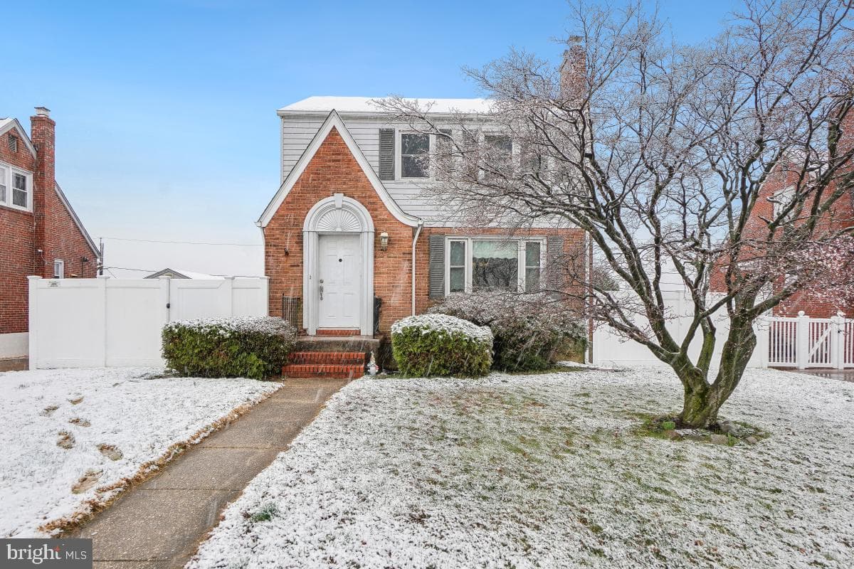 8013 Neighbors Avenue