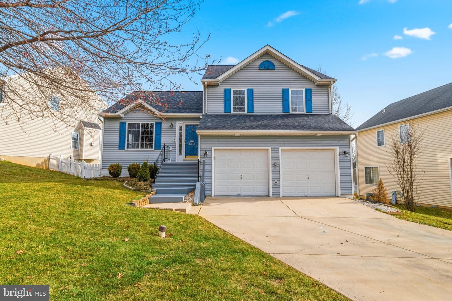 9015 Tarpleys Circle photo 1