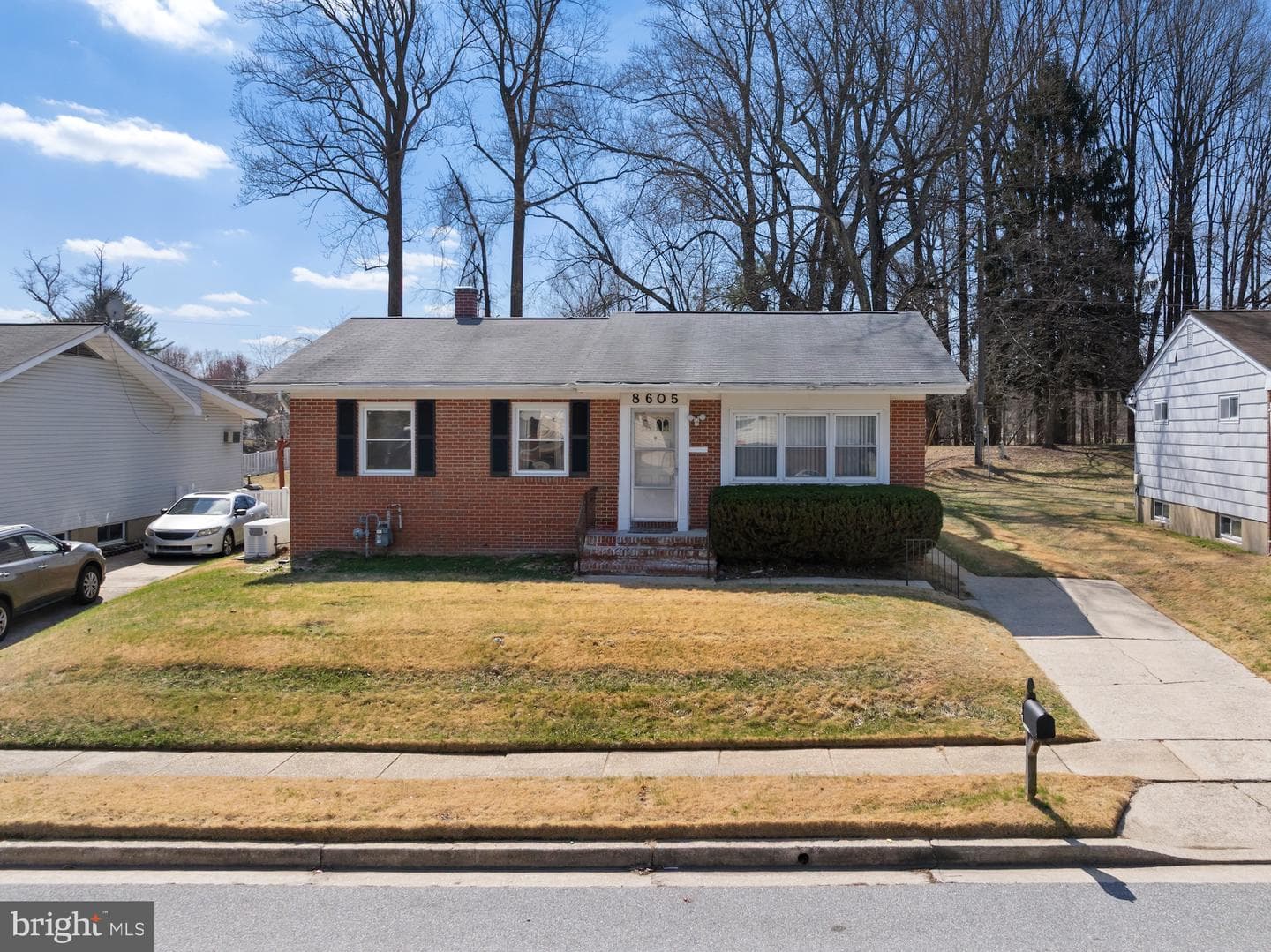 8605 Lucerne Road photo 1