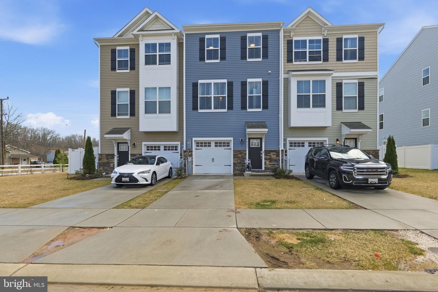1403 Hudson View Road photo 1