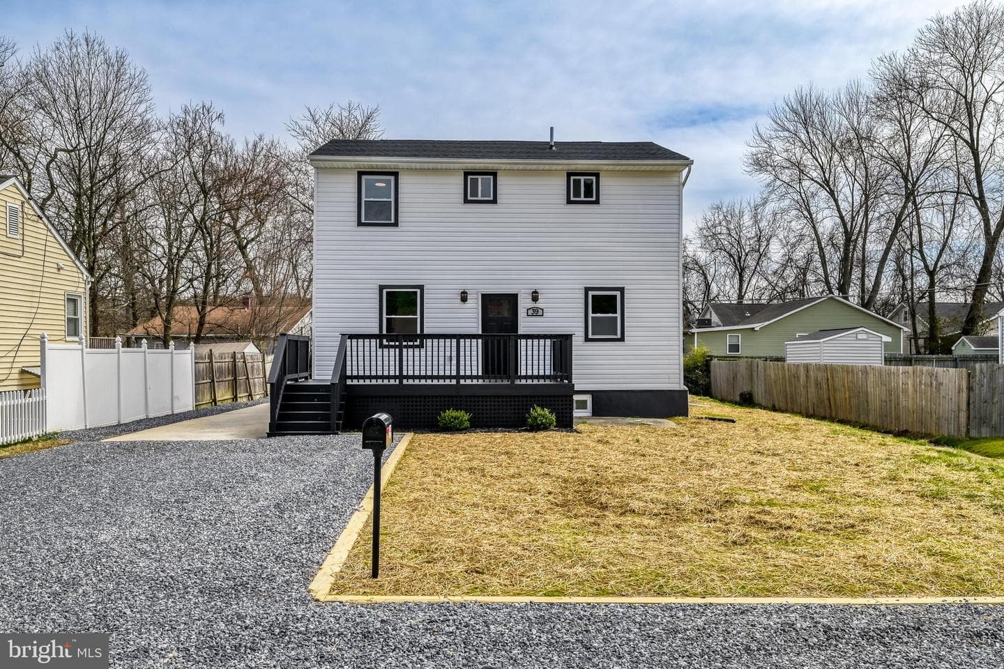 39 Transverse Avenue photo 1