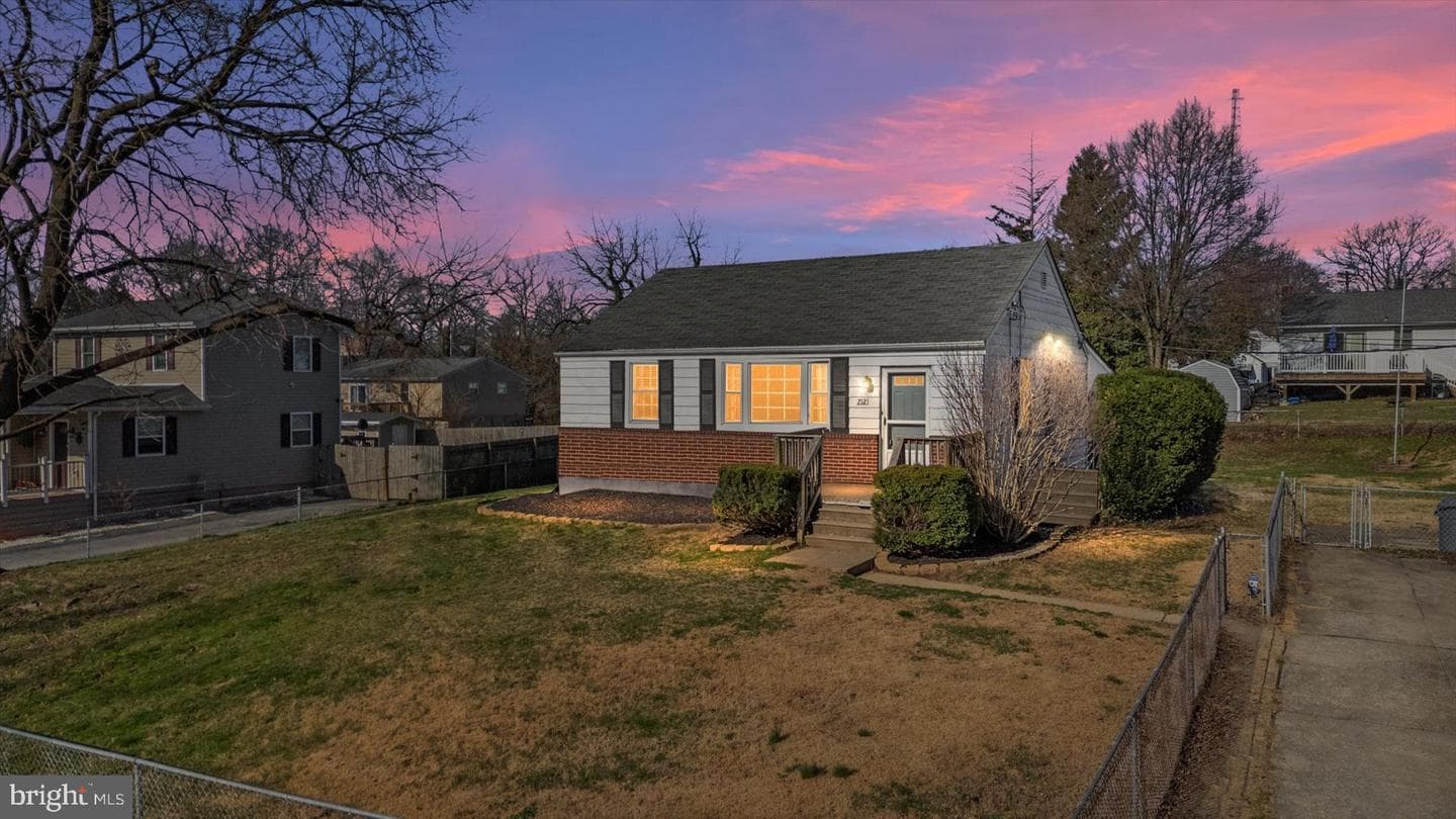 712 Dorchester Road photo 1