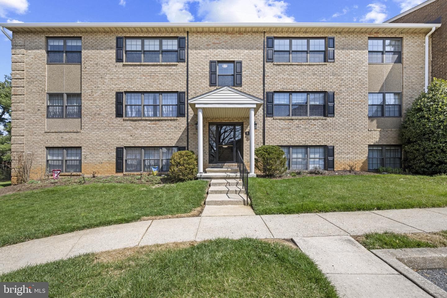 8 Choate Court #8f photo 1