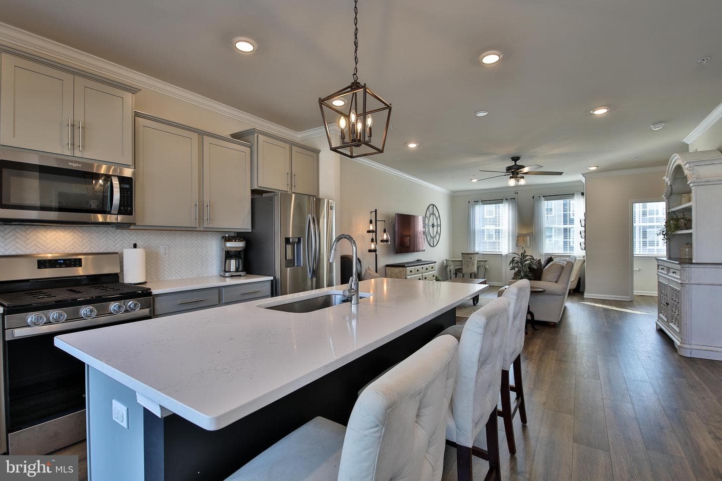 5059 Silver Oak Drive