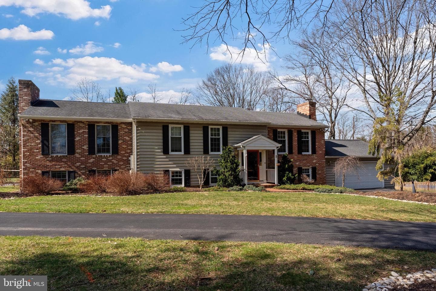 14210 Manor Road