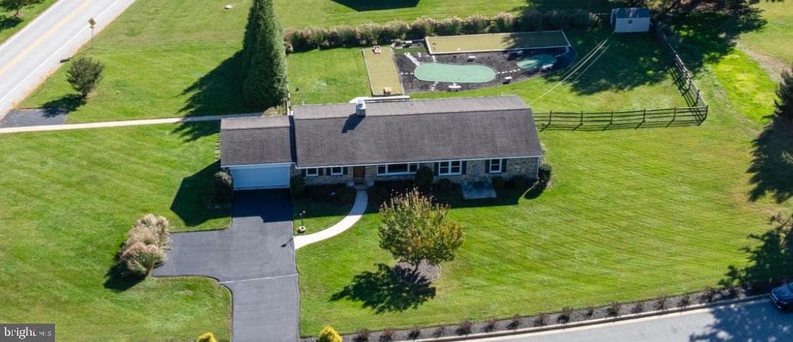 1101 Gypsy Lane W