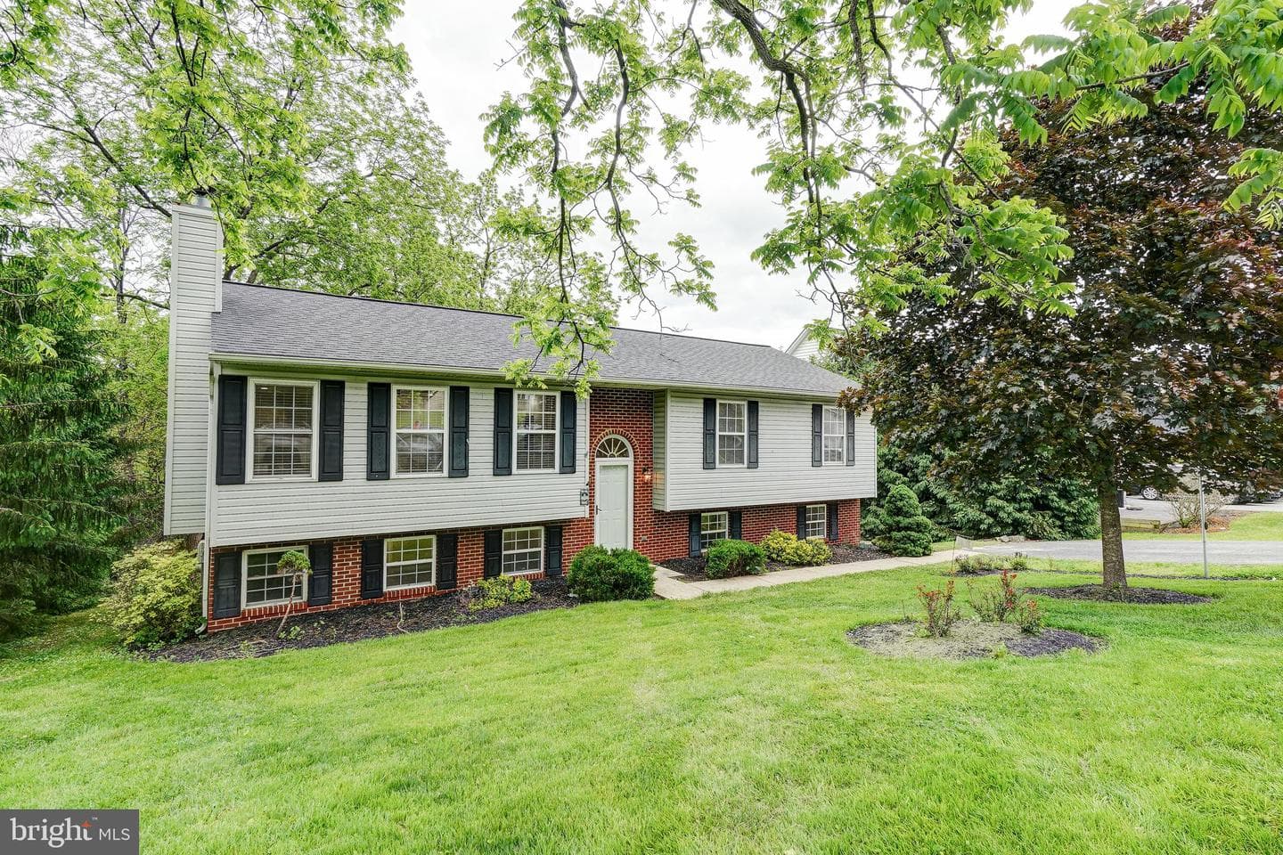 8813 Orchard Road