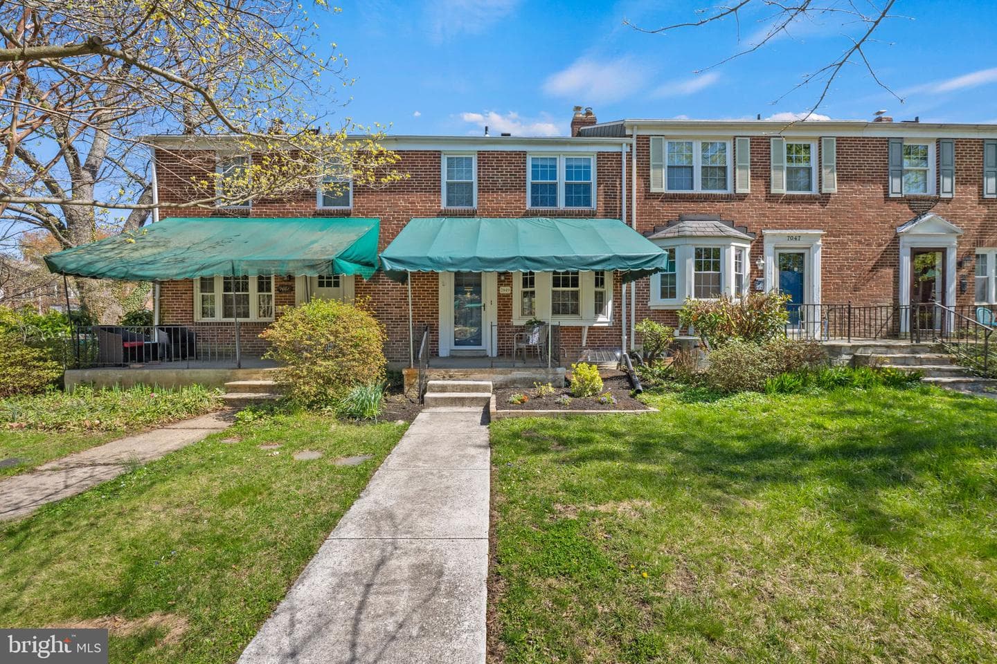 7049 Heathfield Road photo 1