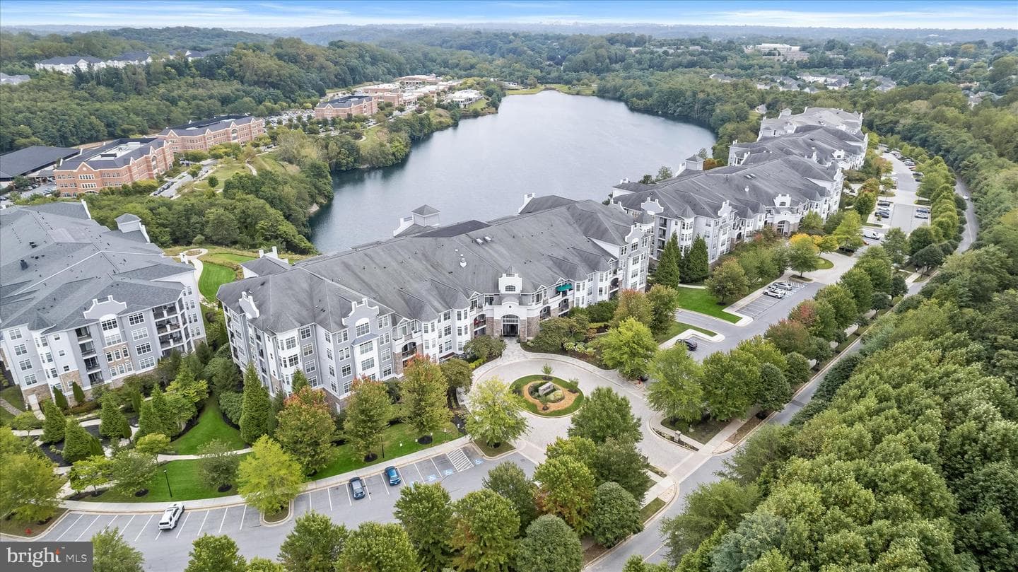 3000 Stone Cliff Drive #102