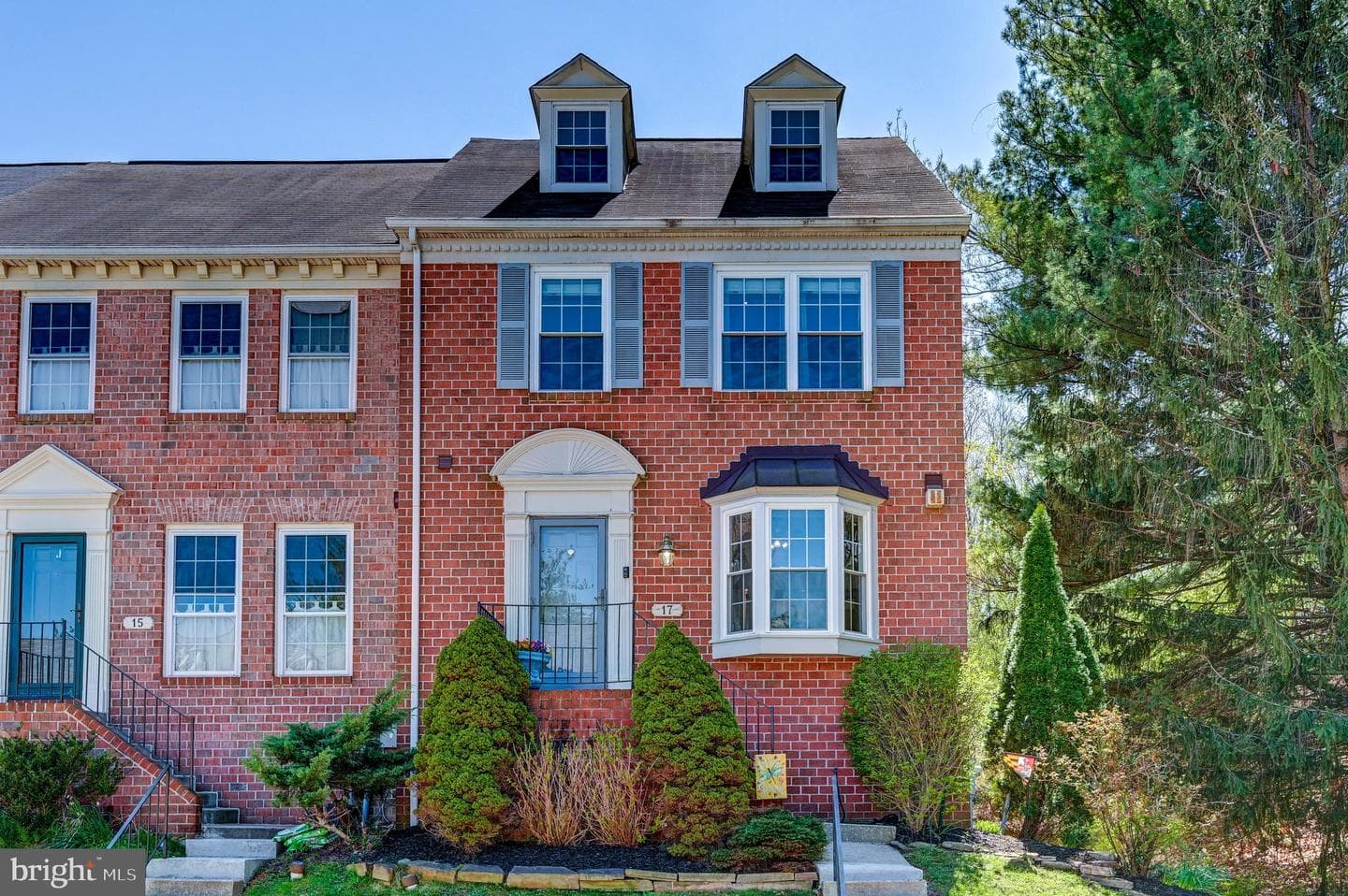17 Tigreff Court