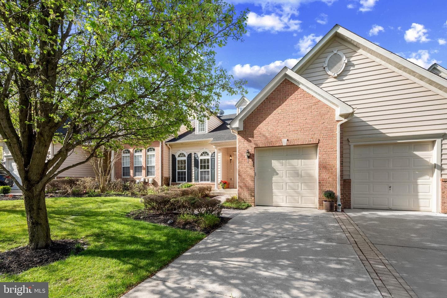 8522 Mountainholly Drive