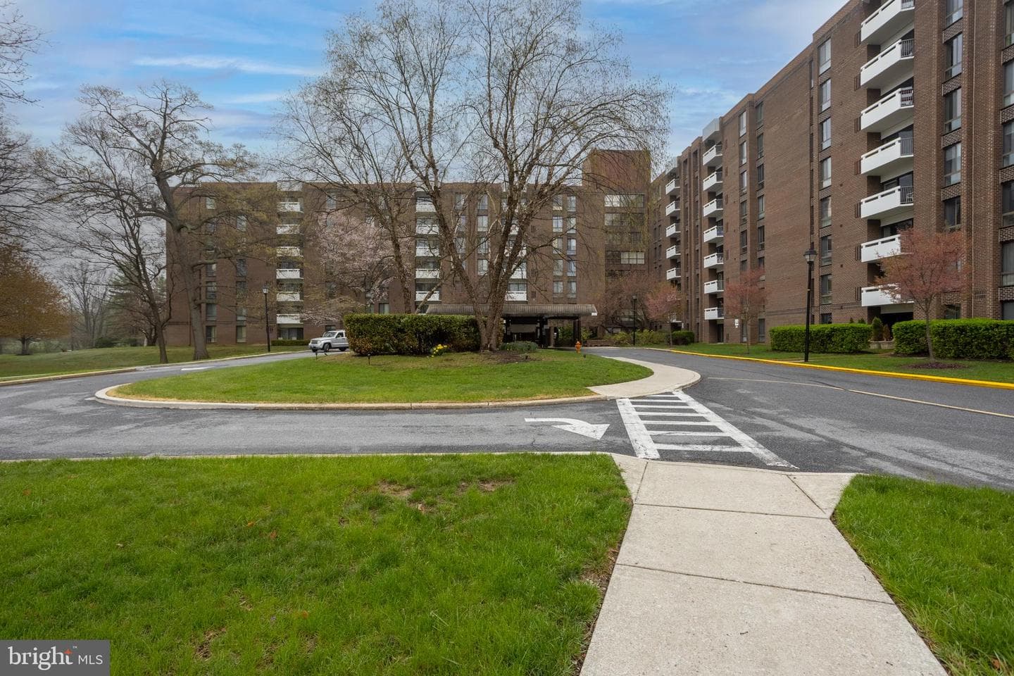 7 Slade Avenue #511