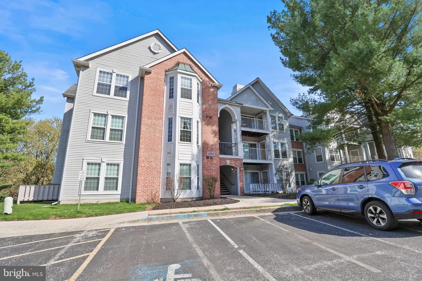 4404 Silverbrook Lane #e102 photo 1