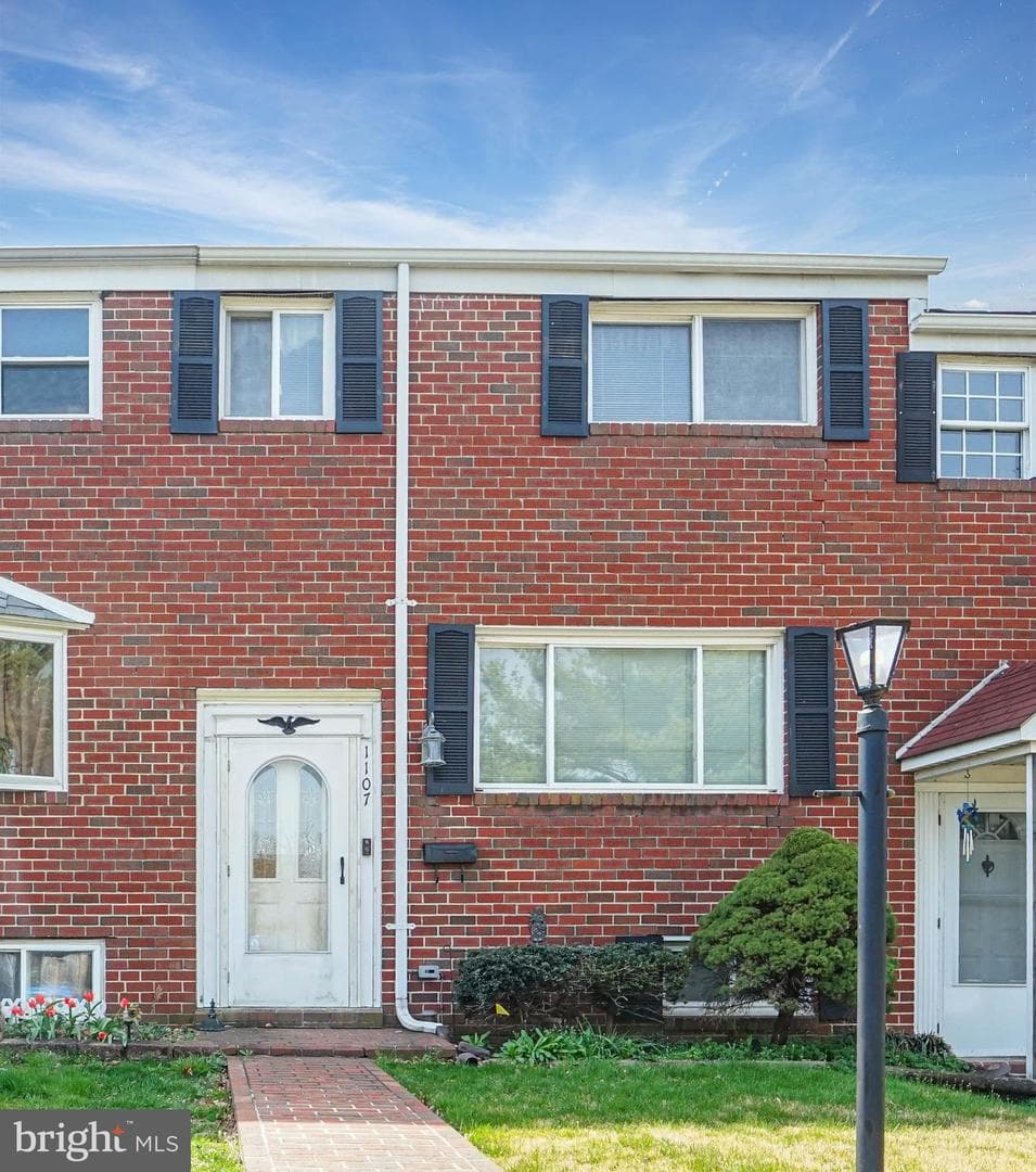 1107 Regina Drive