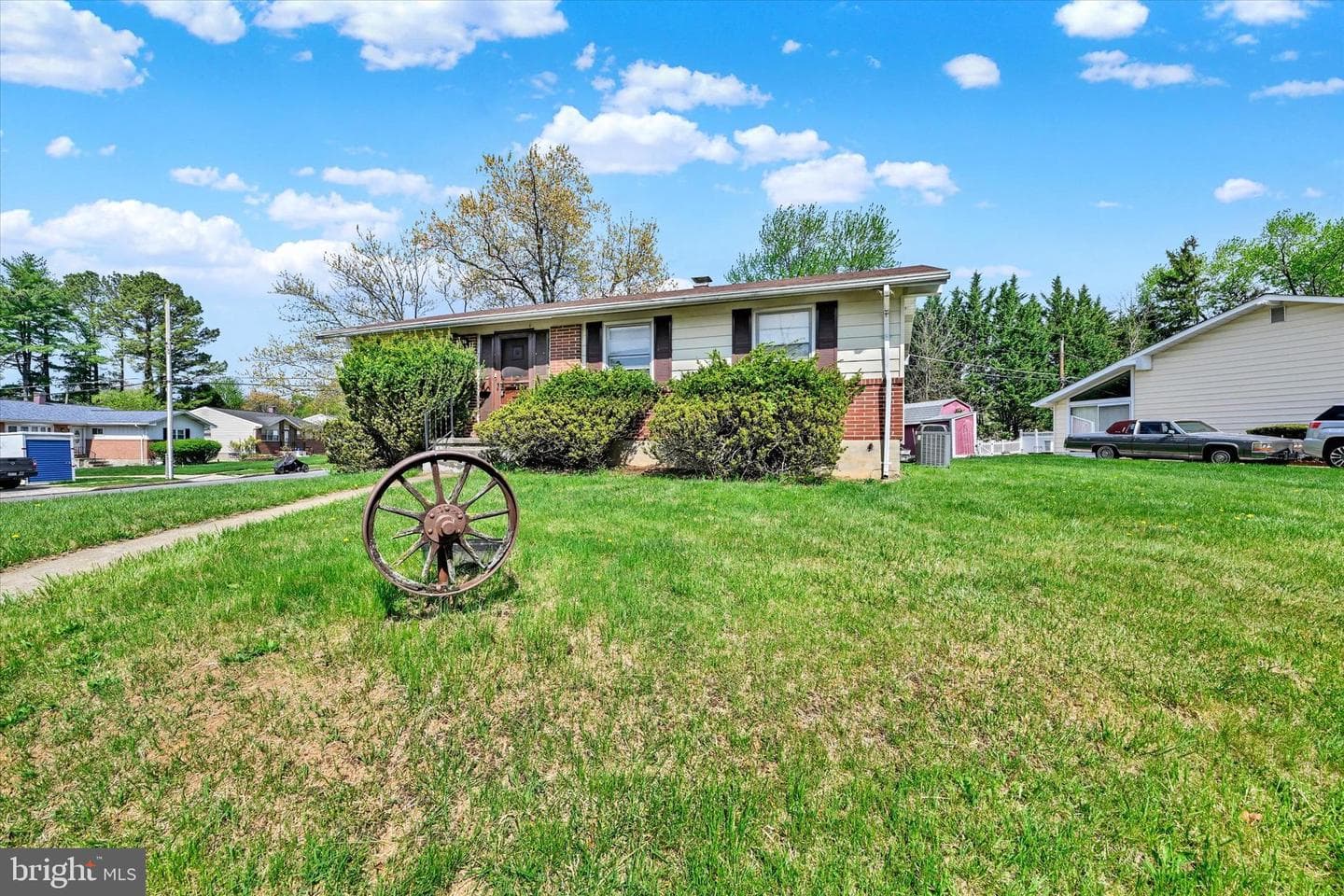 3724 Parkfield Road photo 1