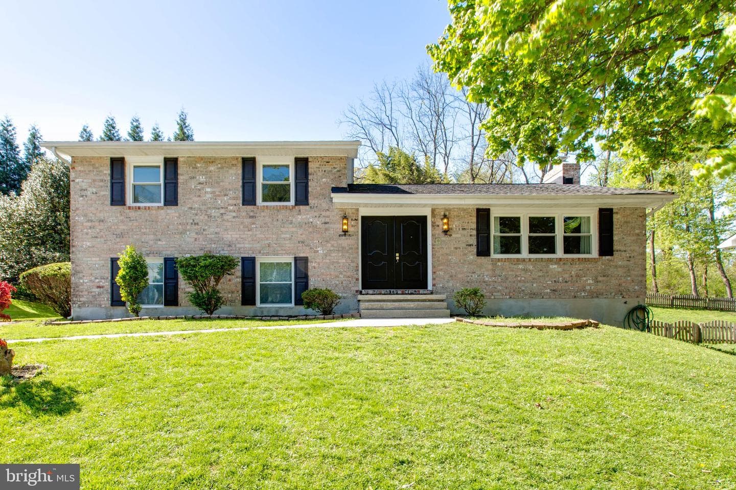 909 Farmstead Road