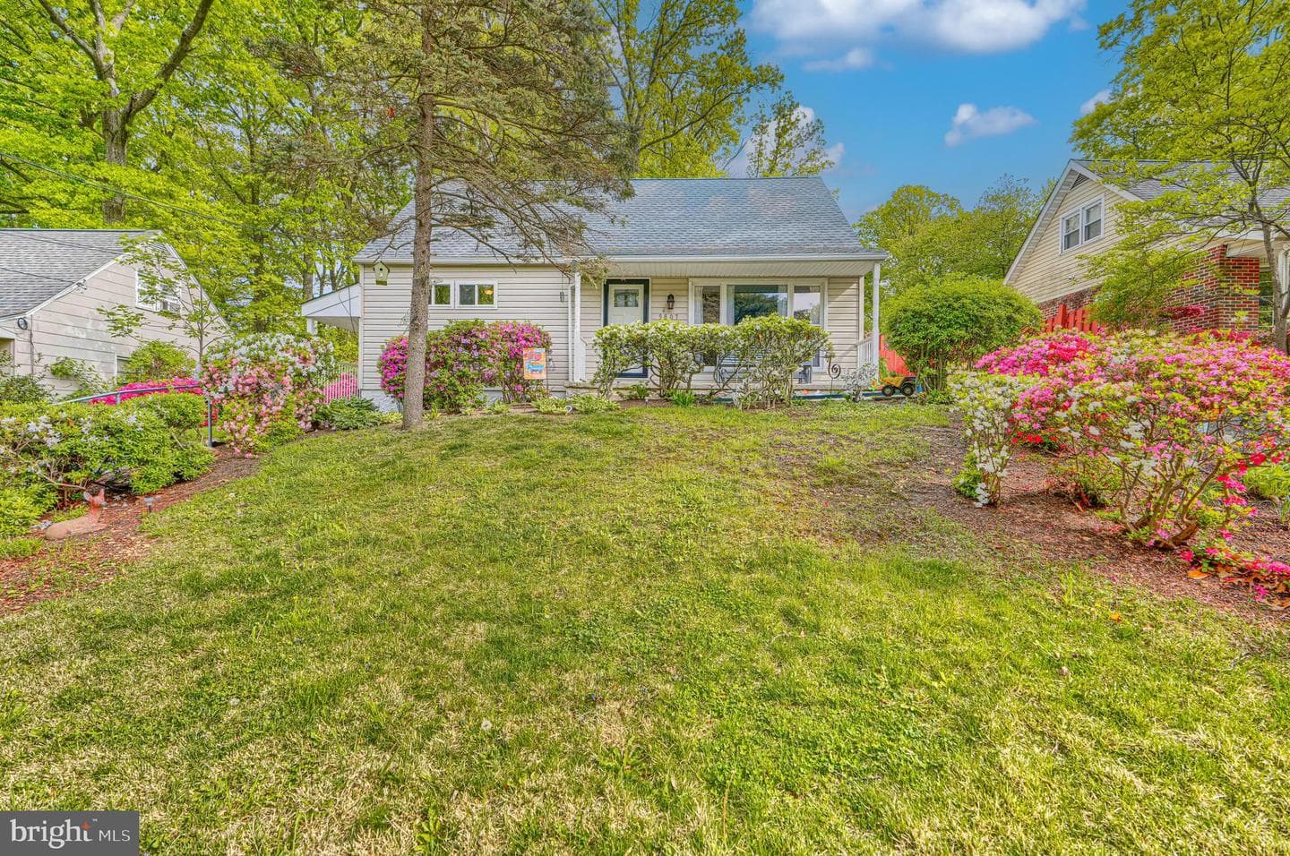 9807 Hilltop Drive photo 1