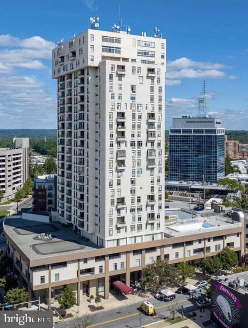 28 Allegheny Avenue #1404