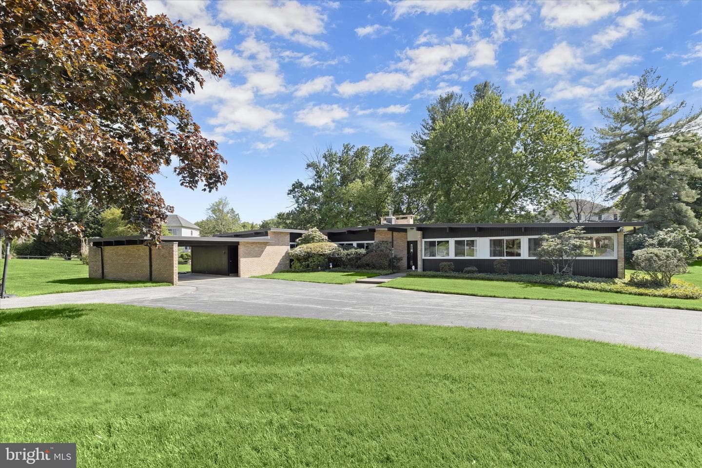 5 Stone Hollow Court