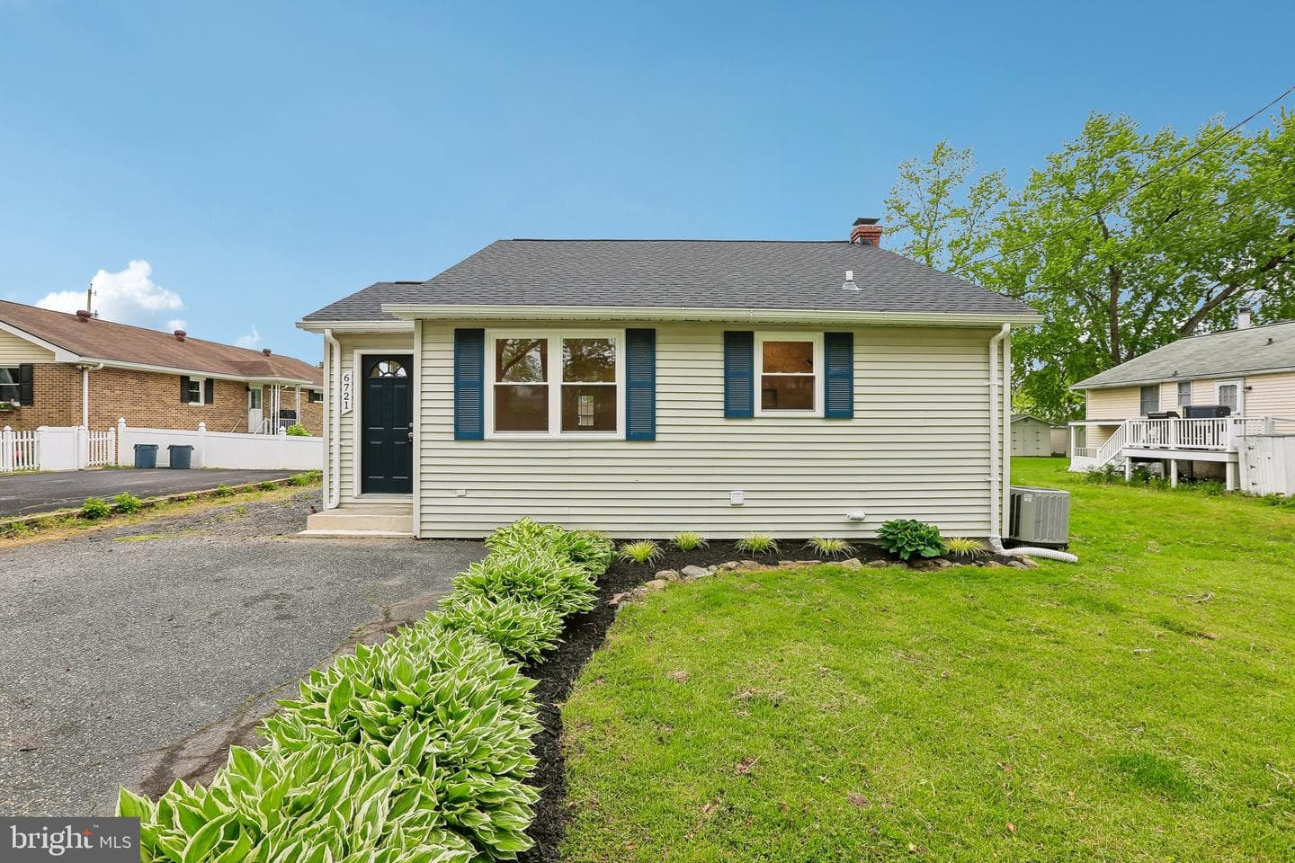 6721 Harewood Park Drive photo 1