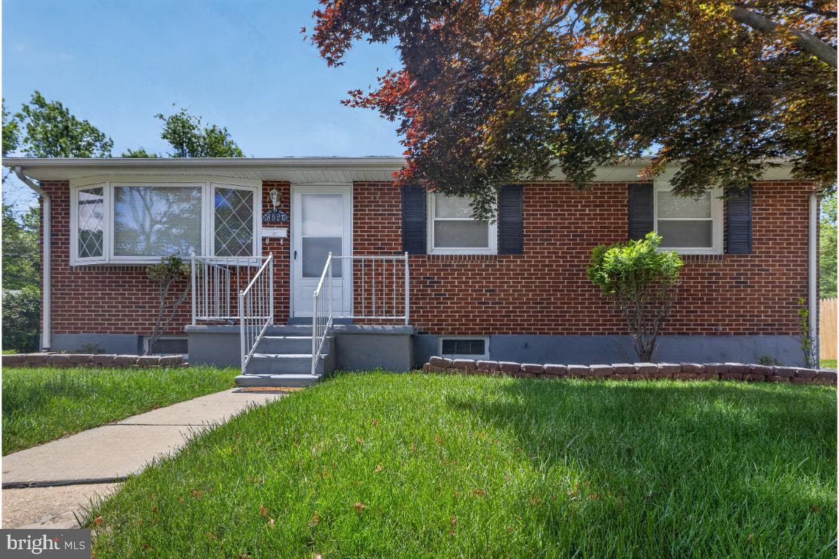 8521 Fieldway Drive