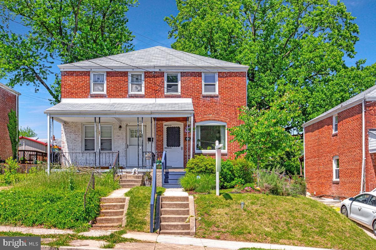 8438 Oakleigh Road