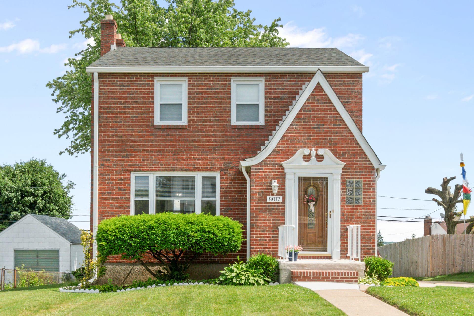 8017 Neighbors Avenue