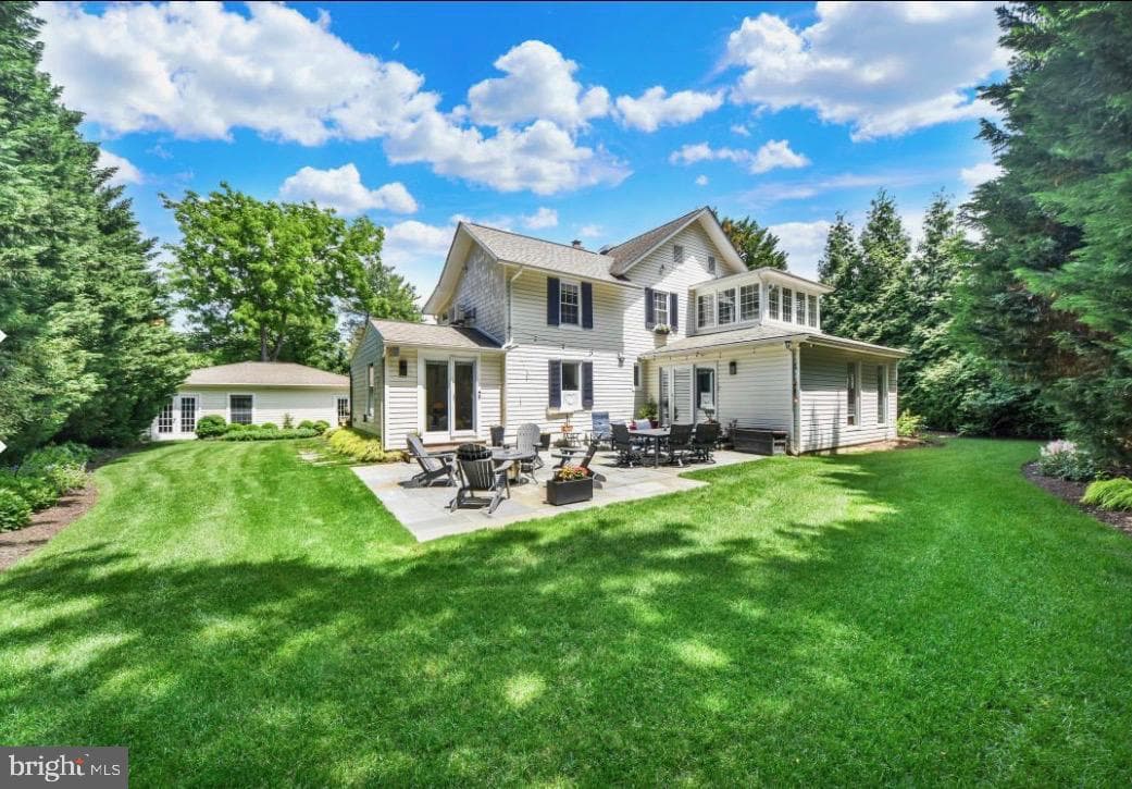 112 Hooks Lane
