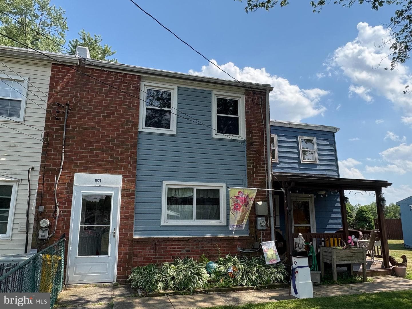 1021 Fredonia Court