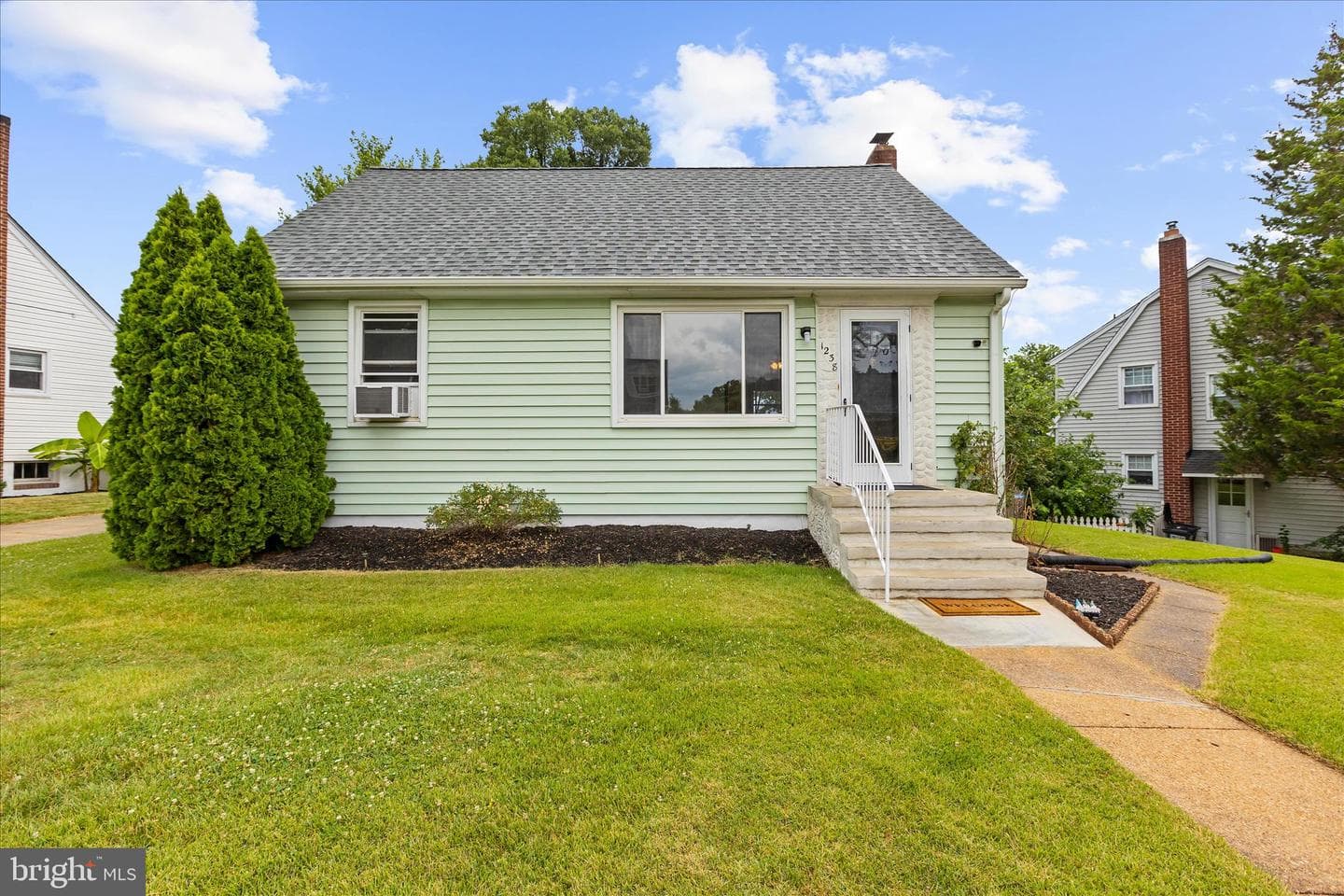 1238 Oakland Terrace Rd